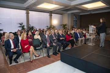 Los farmaceúticos de Las Palmas reconocen a las teldenses Pino Oliva y Mercedes Martín por sus 50 años de colegiada/TA.